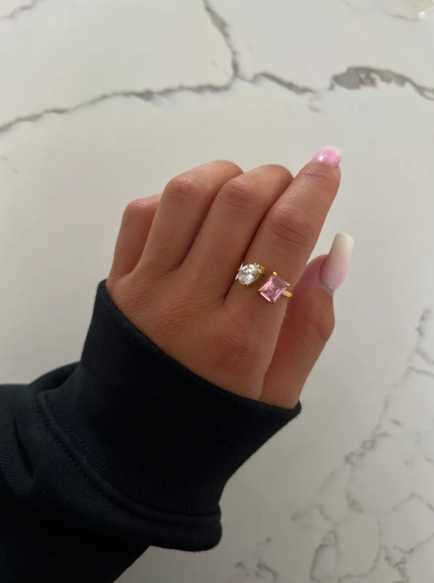 CHANSUTT-White+Pink Blakely Ring